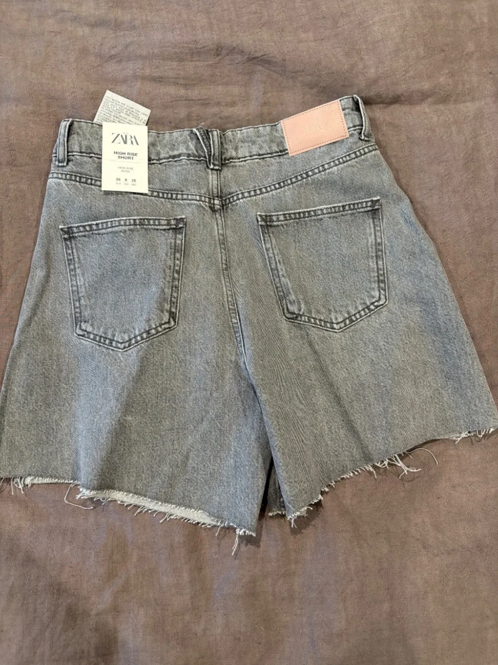 Zara High Rise Gray Denim Shorts Size 6 NWT